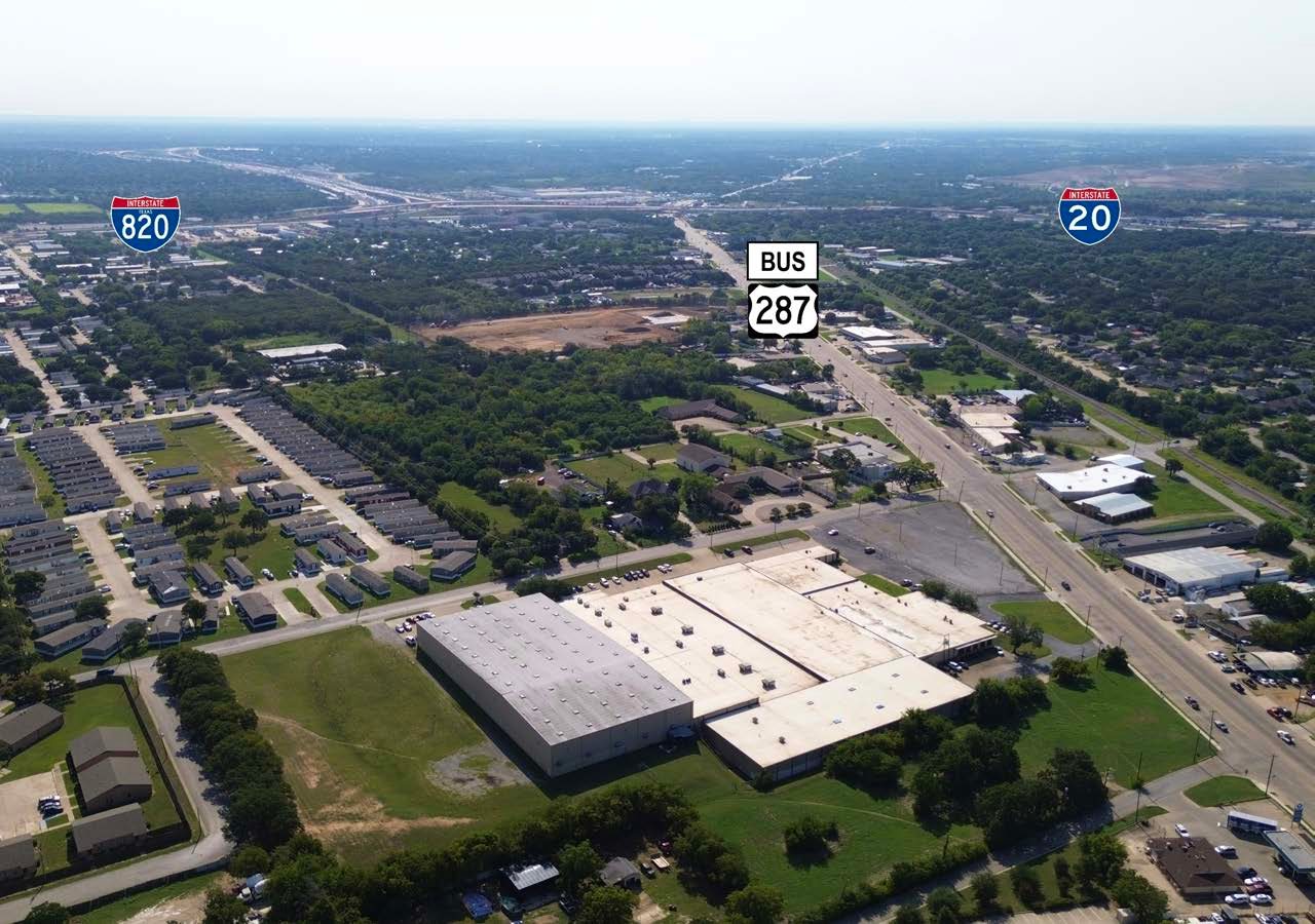 4301 Mansfield Highway — aerial showing Business 287, Loop 820 and I-20 access
